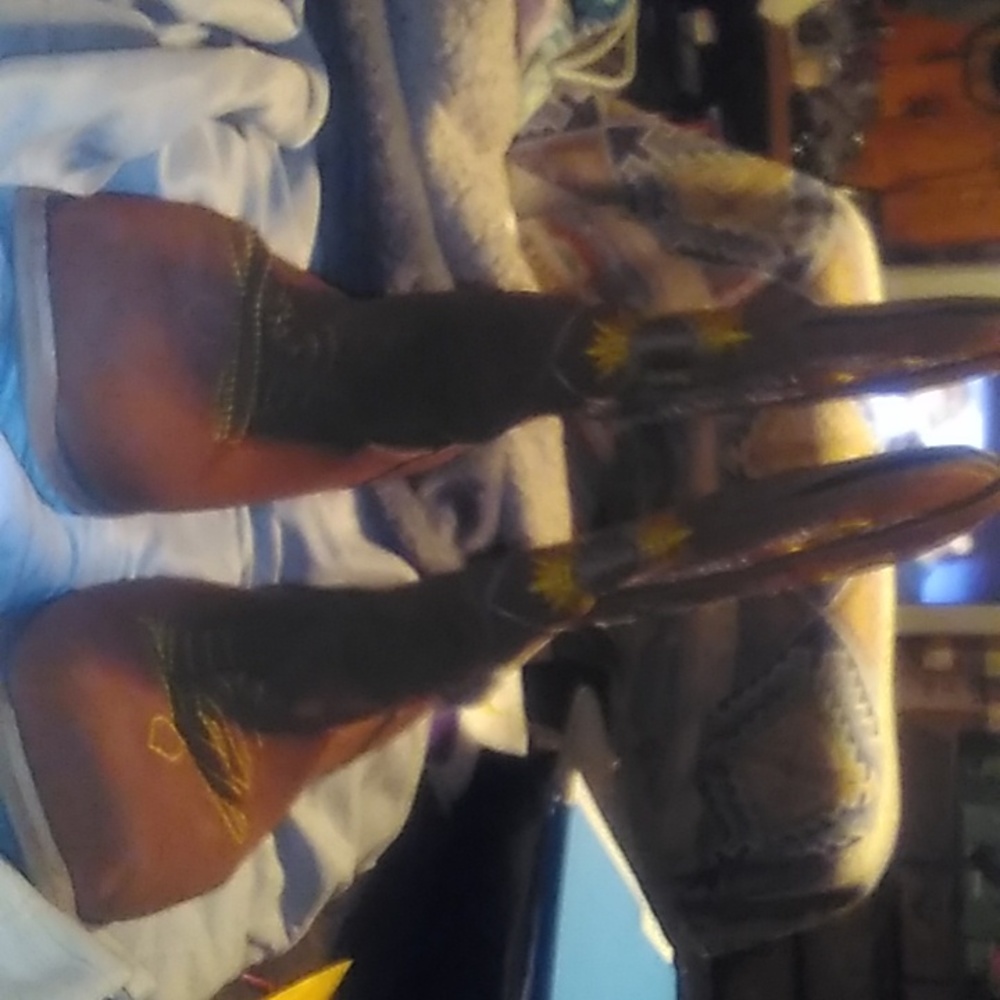 Daisy woman cowboy boots